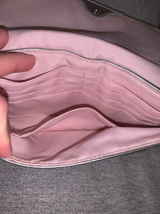 Coach Ashley Metallic Silver Leather Wristlet Wallet with hangtag - Picture 10 of 10